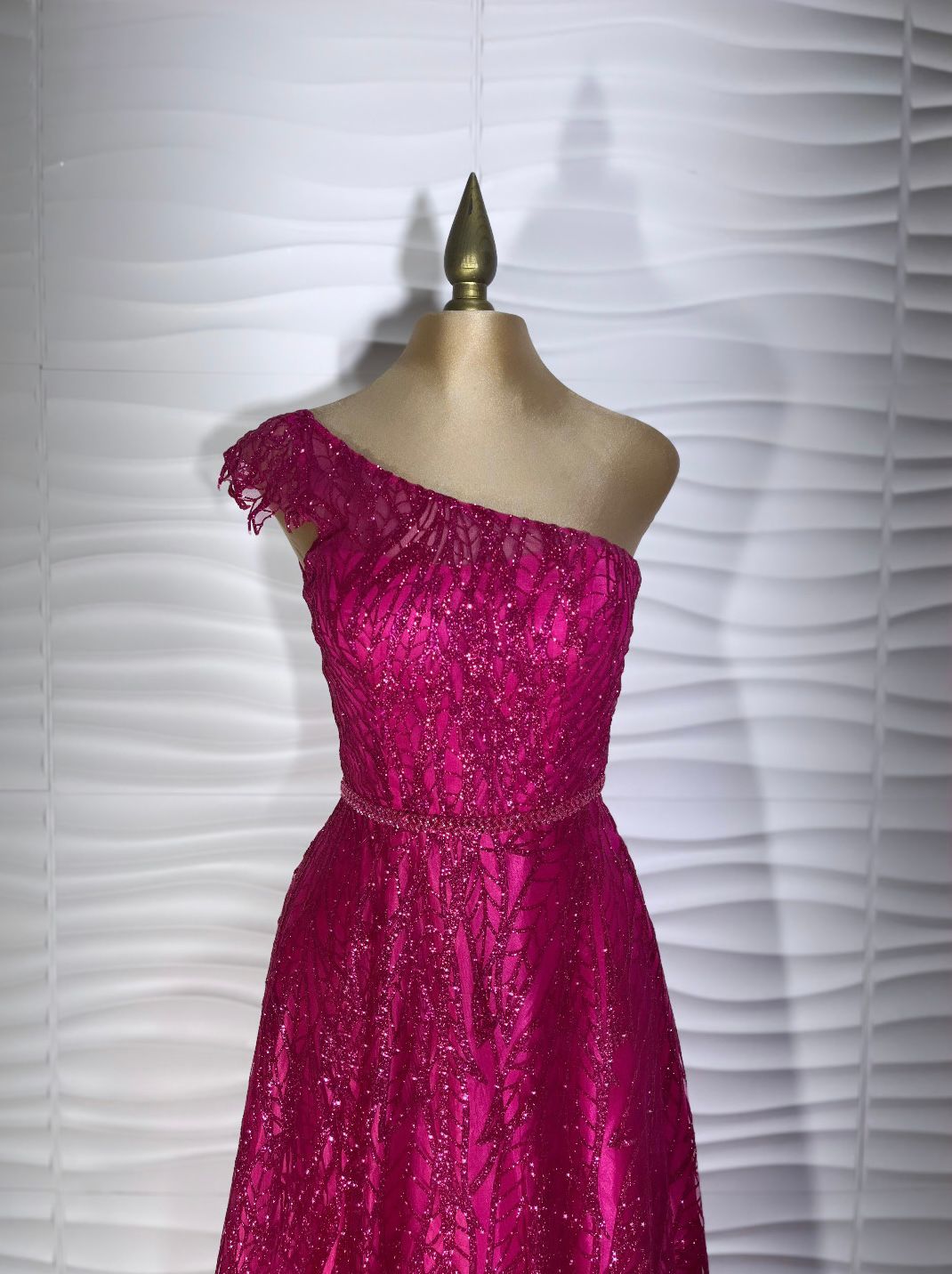 VESTIDO DE PLUMAS MQ2024