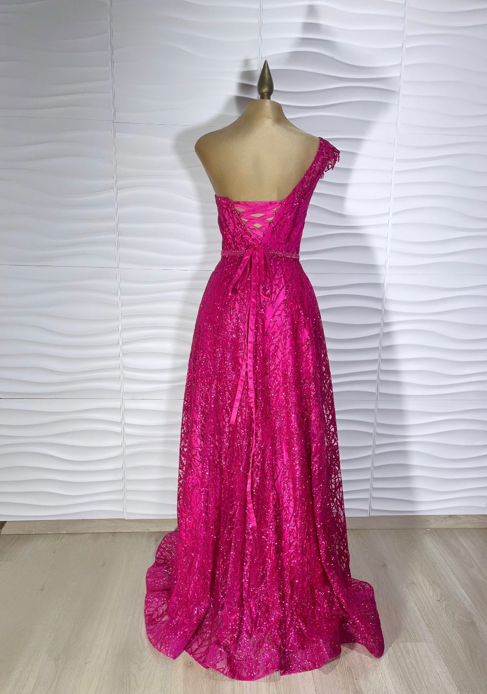 VESTIDO DE PLUMAS MQ2024