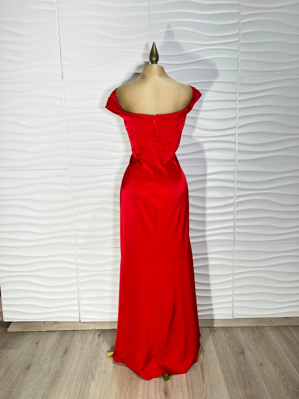 VESTIDO AL HOMBRO MM2769P