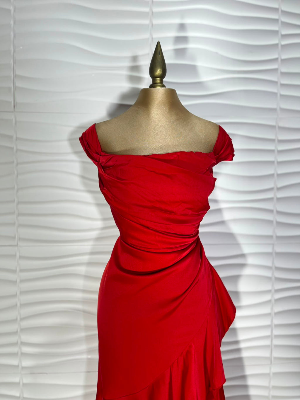 VESTIDO AL HOMBRO MM2769P