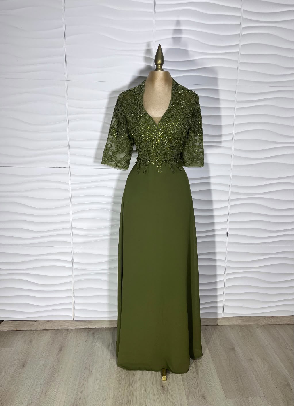Vestido Bordado N030